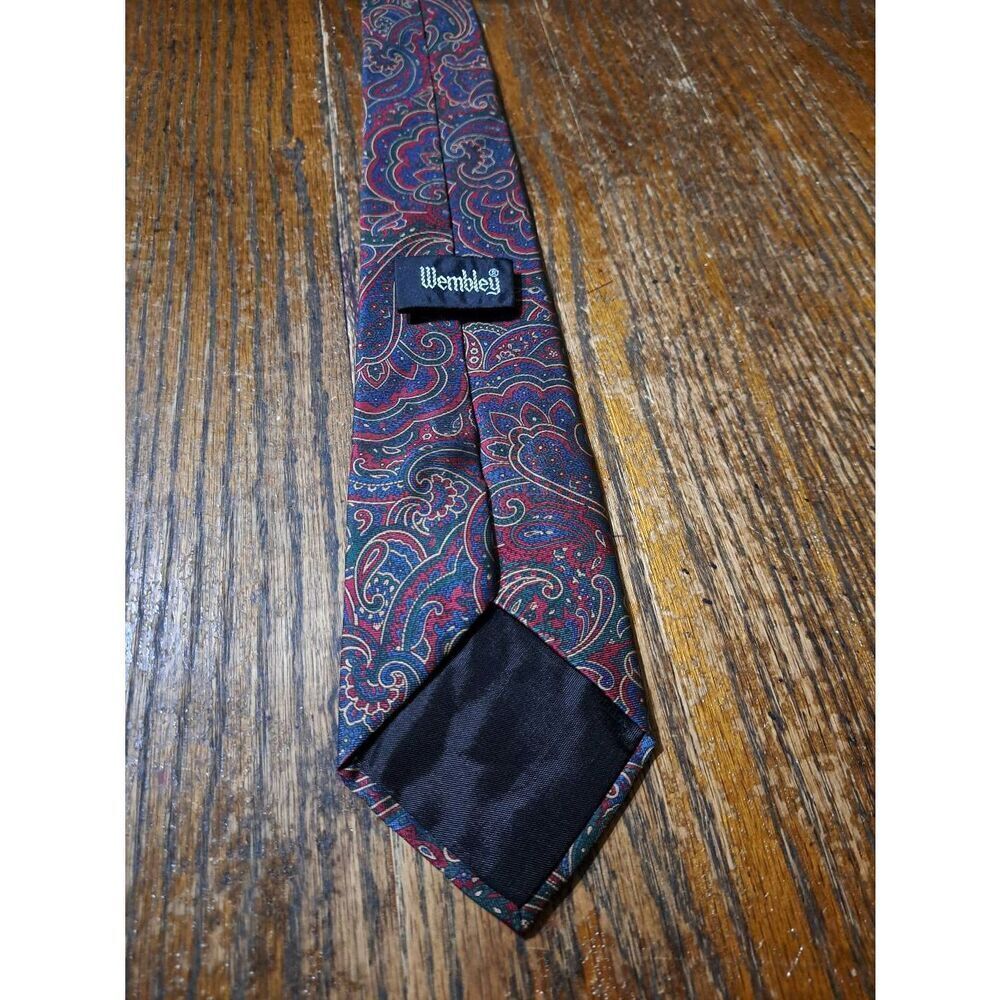 Wembley Blue Red Green Tan Paisley Mens Neck Tie - Picture 3 of 3